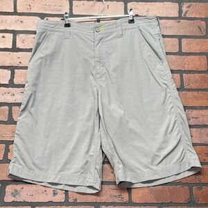 Mountain Hardwear Men's 36 Grey Hiking Outdoor Utility Cargo Shorts Durable